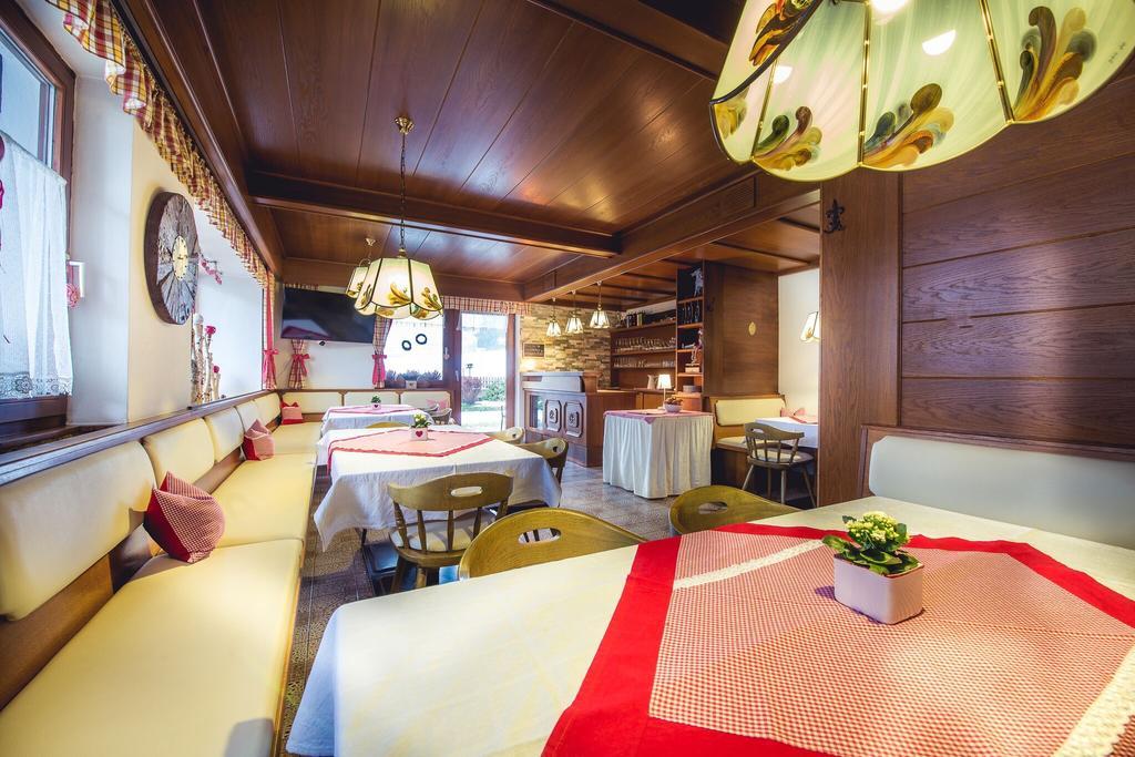Alpenhaus Monte Hotel Neustift im Stubaital Exterior photo